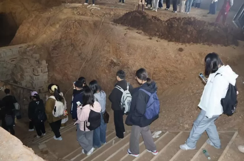 三国余晖中的叠响:丁奉墓、上坊大墓、万安陵考察纪要-第12张图片- 三国余晖中的叠响:丁奉墓、上坊大墓、万安陵考察纪要-第12张图片-