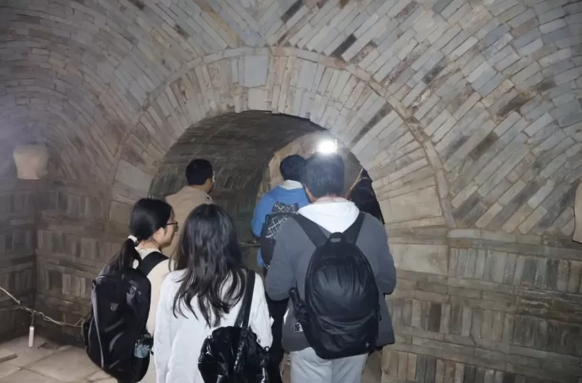 三国余晖中的叠响:丁奉墓、上坊大墓、万安陵考察纪要-第16张图片- 三国余晖中的叠响:丁奉墓、上坊大墓、万安陵考察纪要-第16张图片-