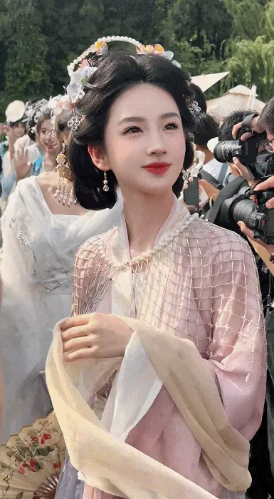 排队5小时，互动3分钟，年轻人流行“调戏”景区NPC-第6张图片-