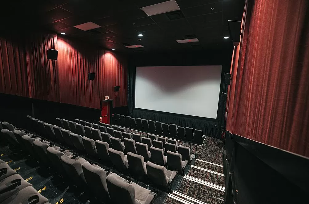 高市错误言论持续波及日本各领域,多部电影暂停在华上映-第1张图片- 高市错误言论持续波及日本各领域,多部电影暂停在华上映-第1张图片-