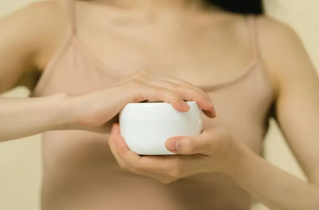 警报!你的脸蛋是否正在启动“秋冬崩盘”模式?-第4张图片- 警报!你的脸蛋是否正在启动“秋冬崩盘”模式?-第4张图片-