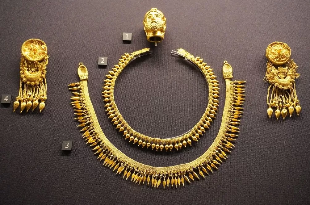 一场展览,一次文明洗礼:上海希腊文明展观记-第4张图片- 一场展览,一次文明洗礼:上海希腊文明展观记-第4张图片-