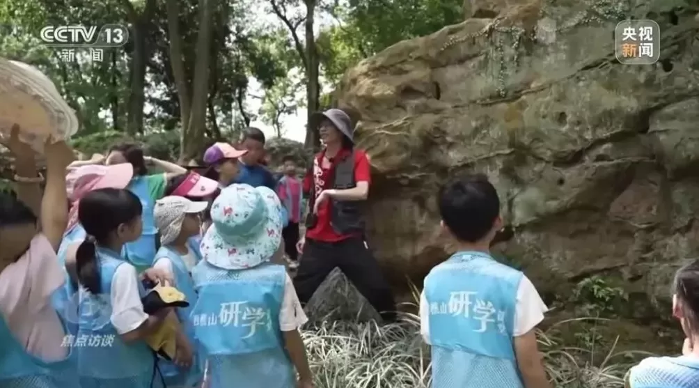 多地推行中小学春秋假，家长“带娃难”如何破解？-第4张图片-