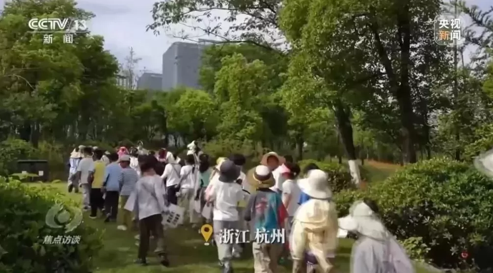 多地推行中小学春秋假，家长“带娃难”如何破解？-第5张图片-