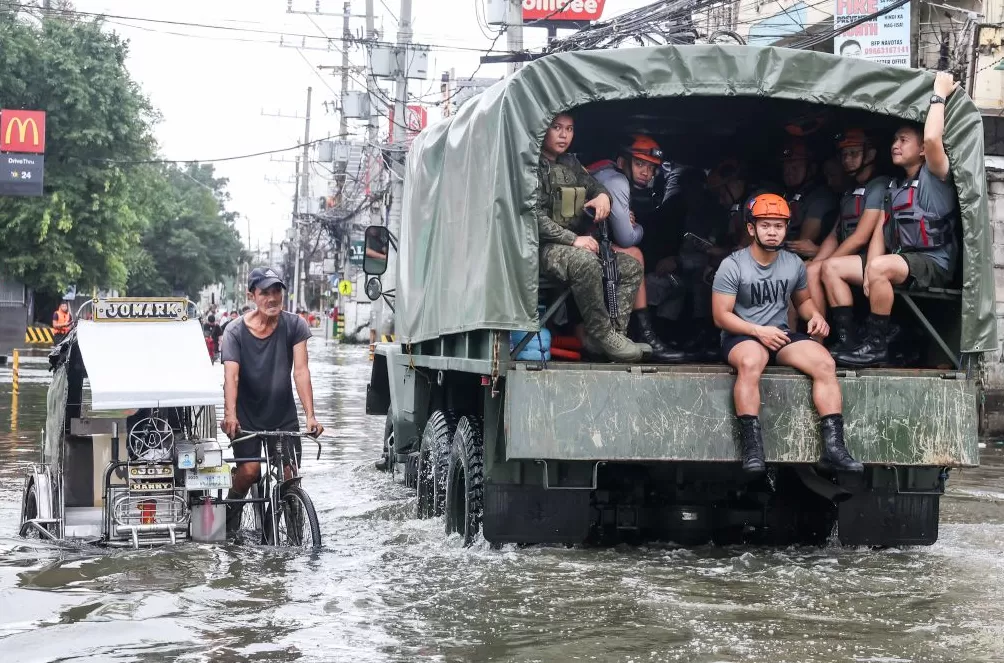 菲律宾防洪“幽灵项目”持续引发抗议，马科斯反腐面临信心危机-第1张图片-
