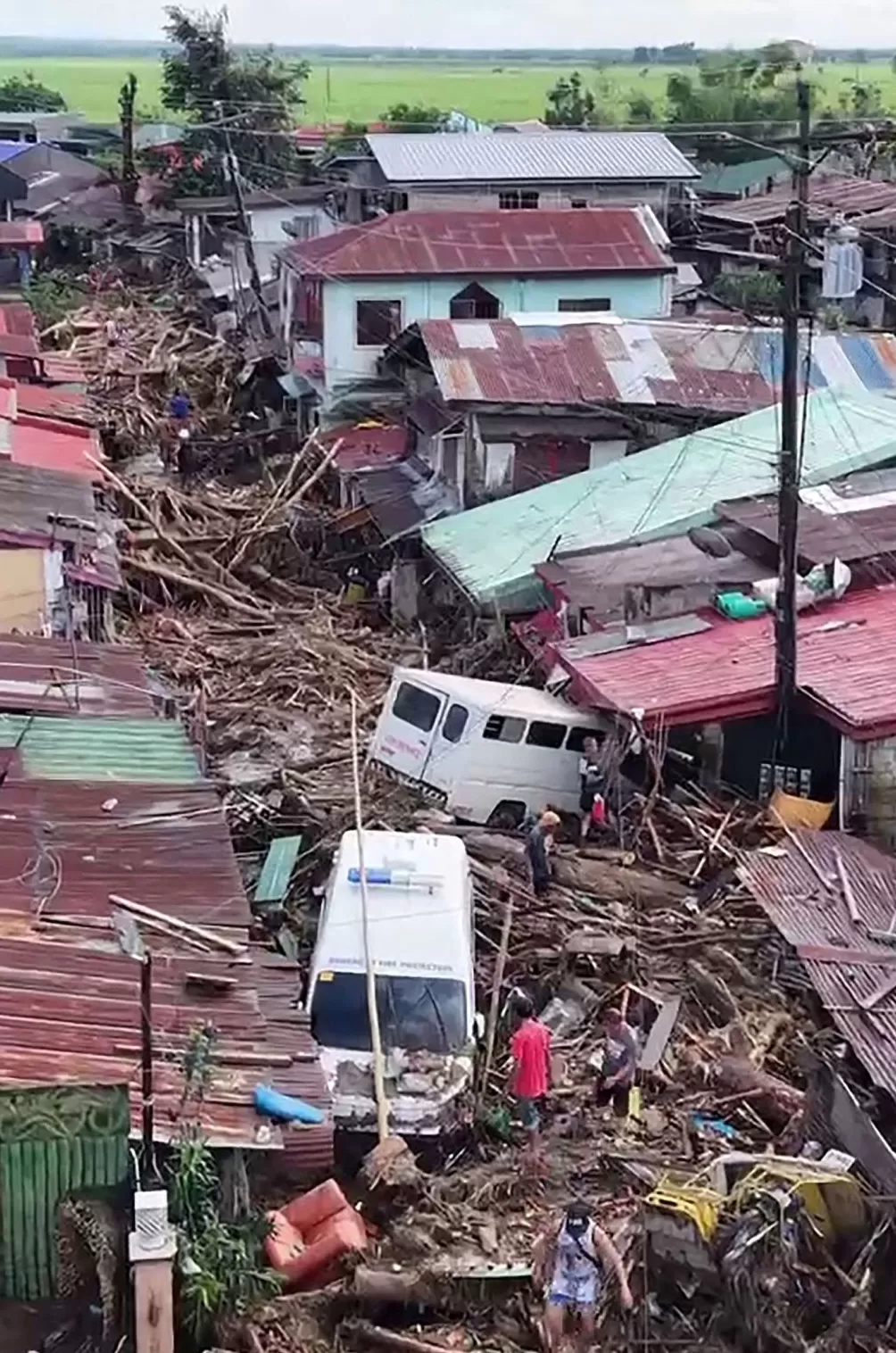 第1现场|防洪工程成“幽灵工程”!菲律宾爆发超大规模抗议-第11张图片- 第1现场|防洪工程成“幽灵工程”!菲律宾爆发超大规模抗议-第11张图片-