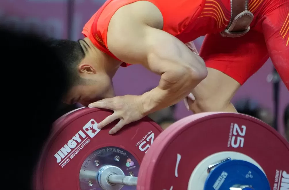 荣耀终章｜全运会三连冠！老将石智勇“吻别”职业生涯-第1张图片-