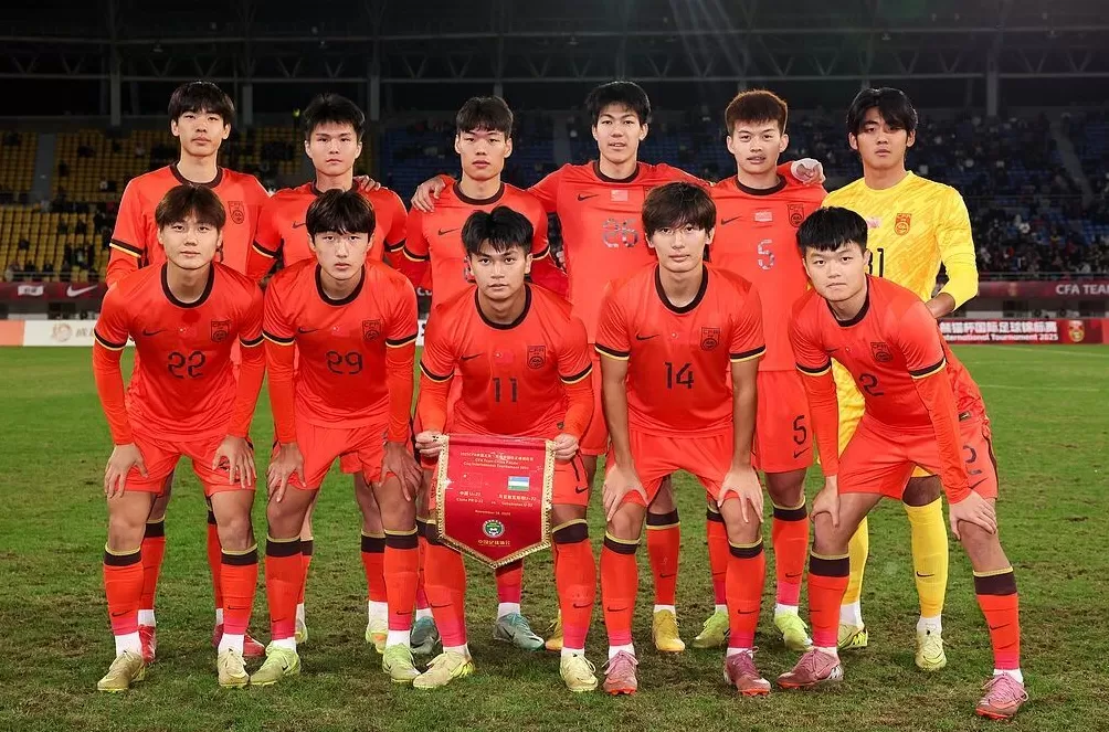 10人中国U22男足踢平乌兹别克斯坦,熊猫杯第二收官-第1张图片- 10人中国U22男足踢平乌兹别克斯坦,熊猫杯第二收官-第1张图片-