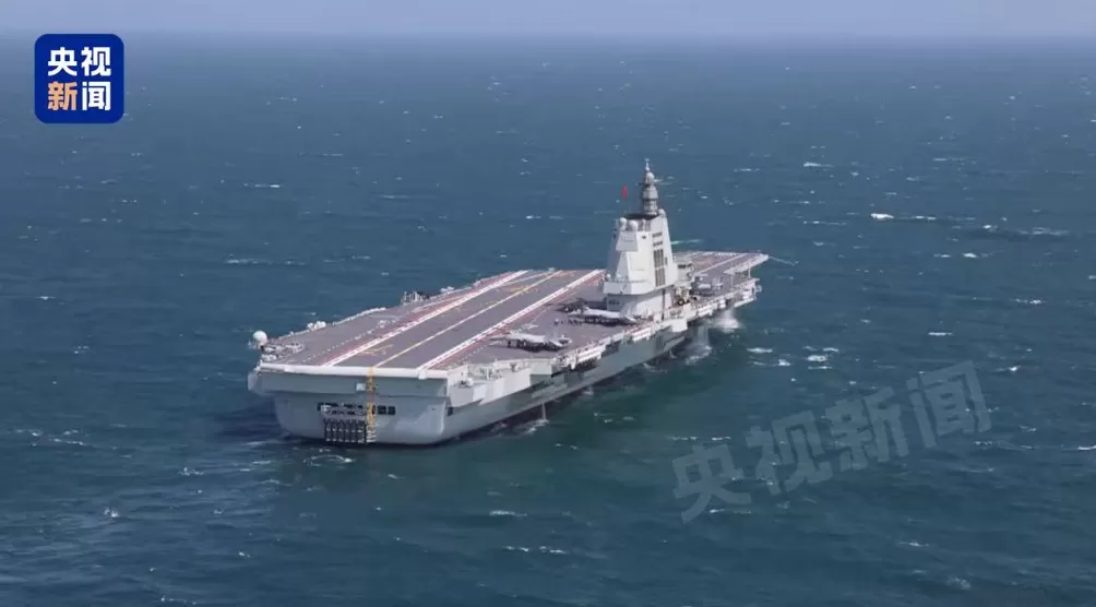 福建舰开展入列后首次海上实兵训练，两个看点值得关注-第1张图片-