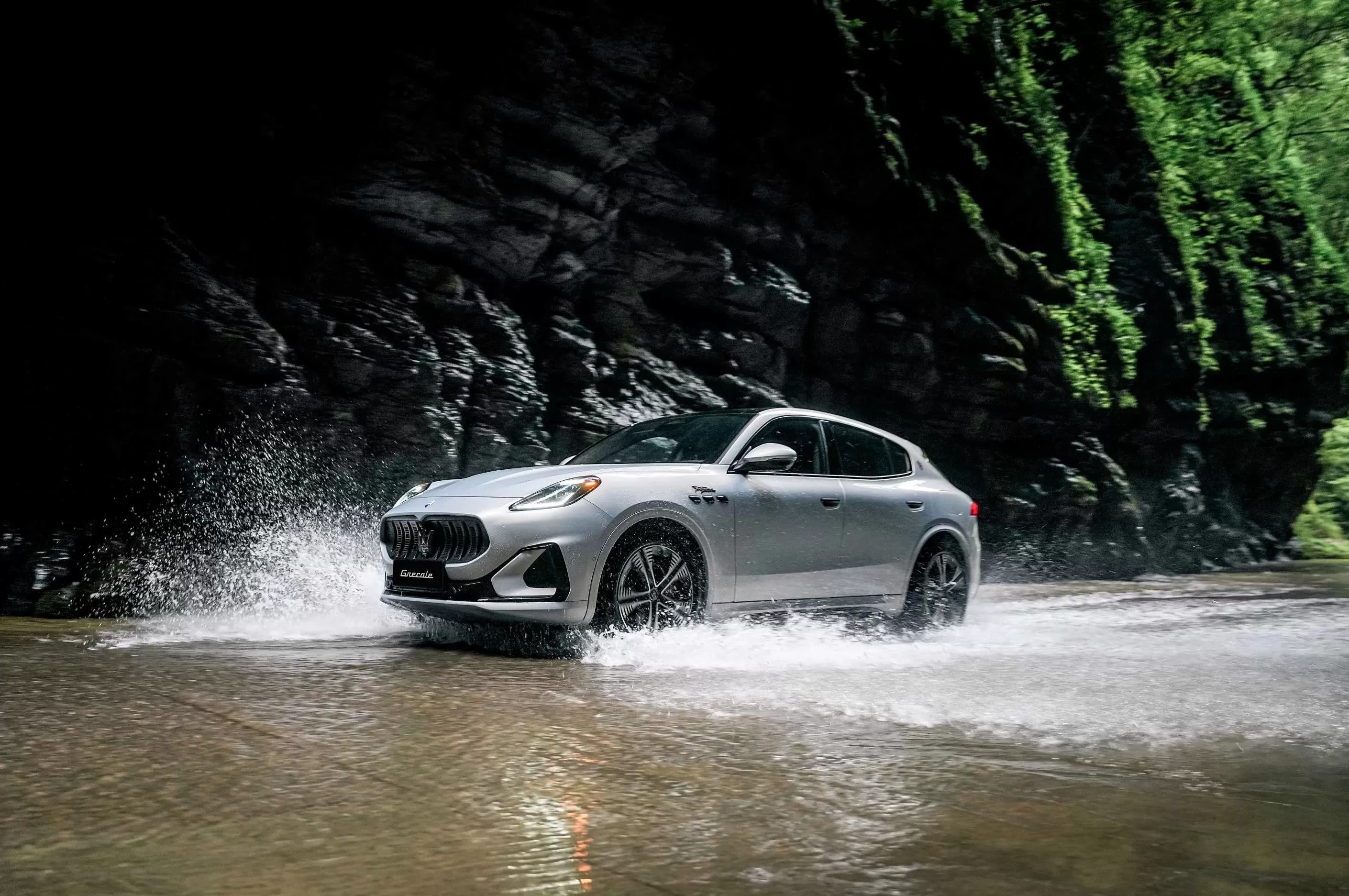 三四十万买三叉戟，玛莎拉蒂也终于脱下了长衫？-第9张图片-