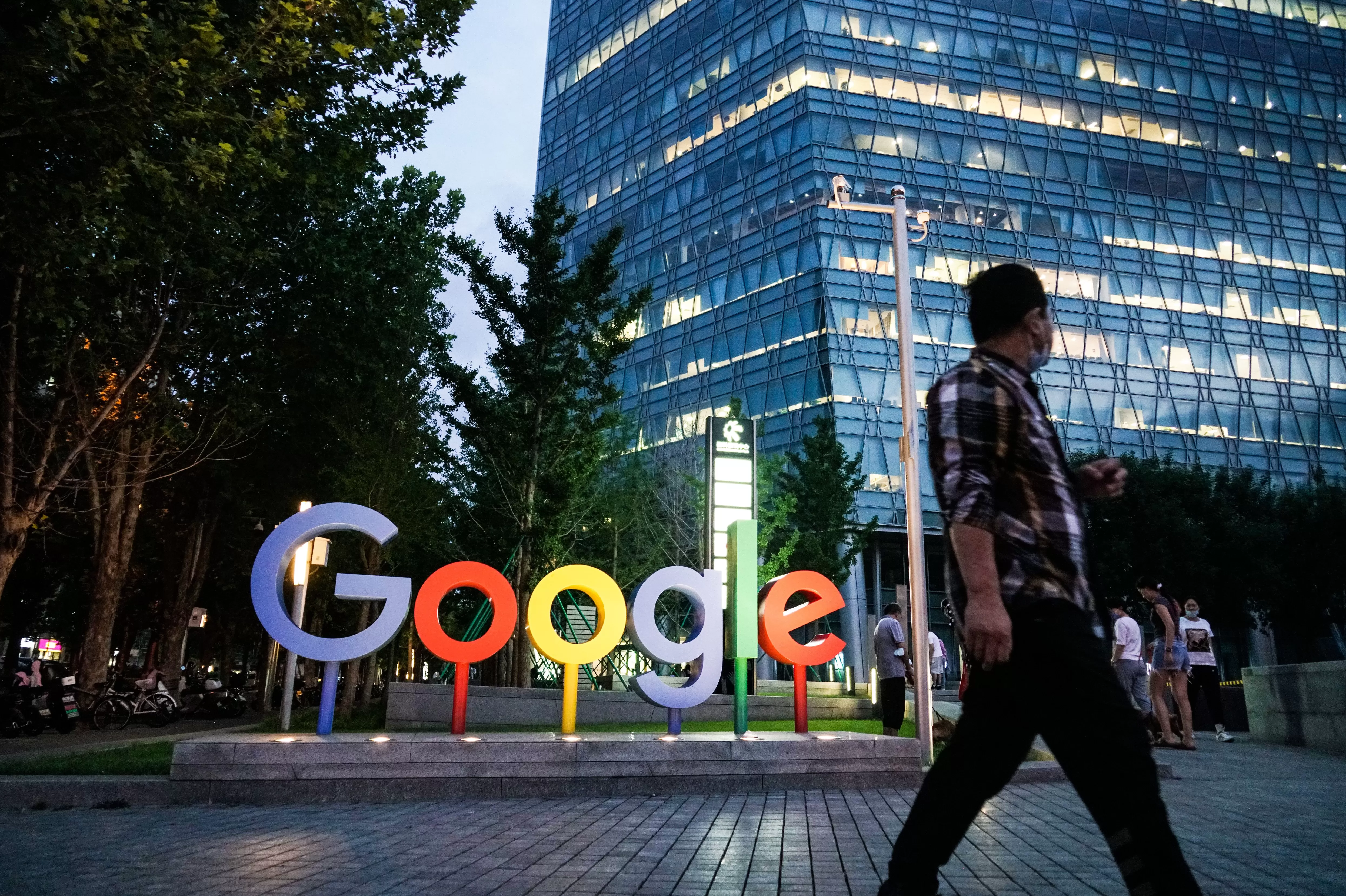 谷歌用Gemini 3 Pro再次刷屏,现在压力又给到OpenAI-第2张图片- 谷歌用Gemini 3 Pro再次刷屏,现在压力又给到OpenAI-第2张图片-