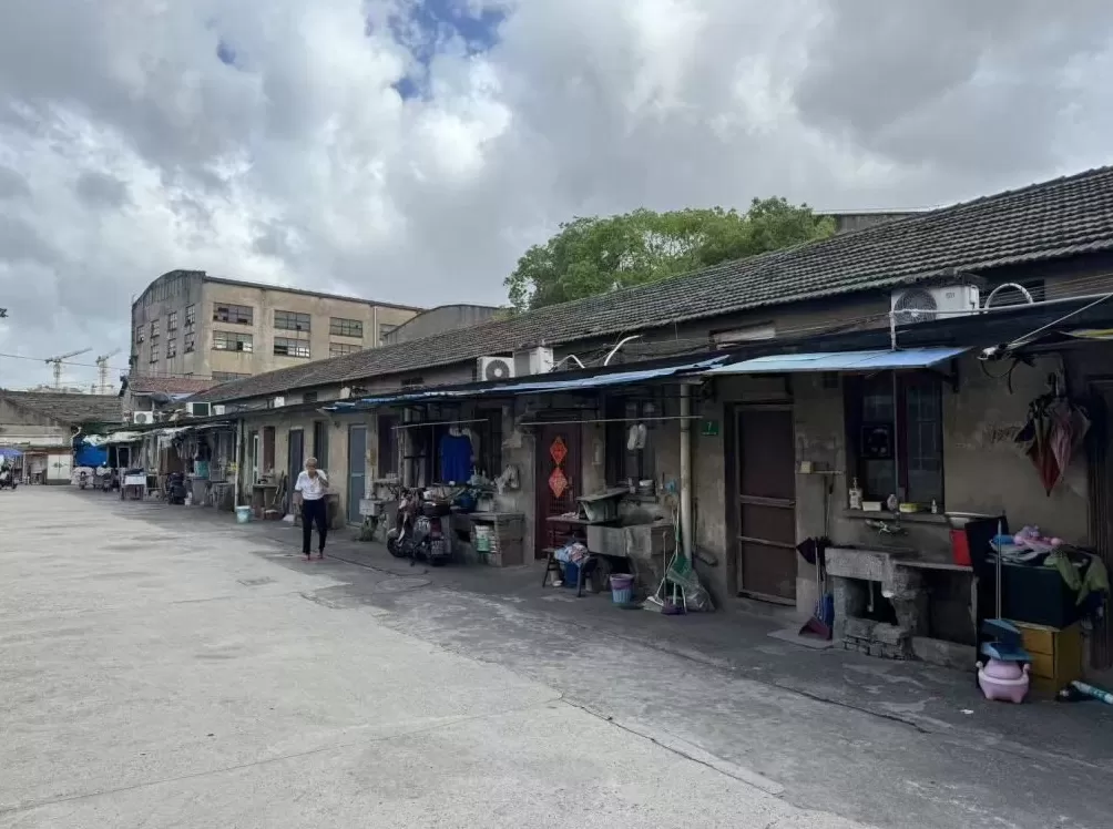 住过四代人的老房子，“长”出新生活｜一平方米的改变有多难-第3张图片-