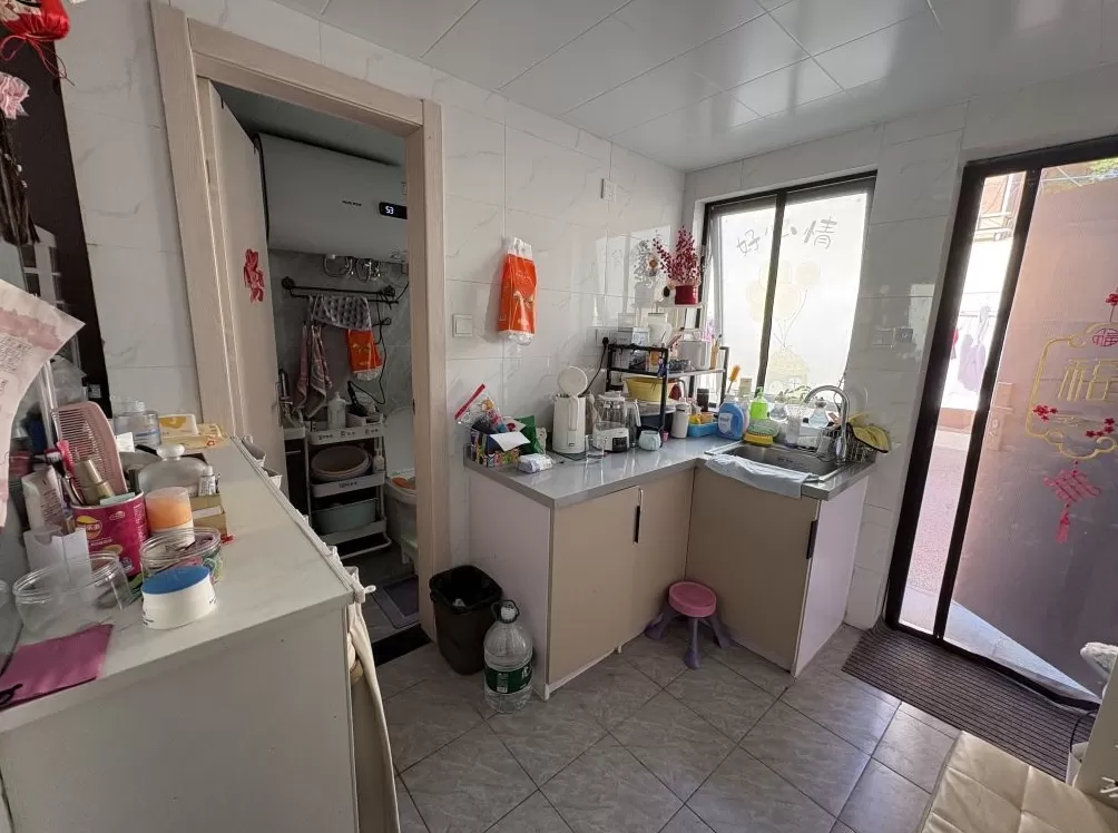 住过四代人的老房子，“长”出新生活｜一平方米的改变有多难-第7张图片-