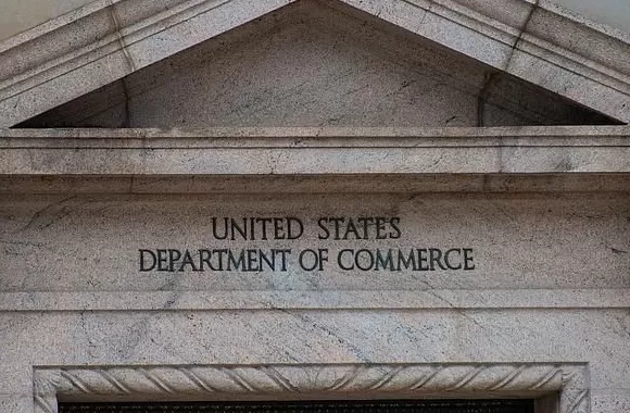 美国批准向沙特和阿联酋人工智能公司出口芯片-第1张图片- 美国批准向沙特和阿联酋人工智能公司出口芯片-第1张图片-