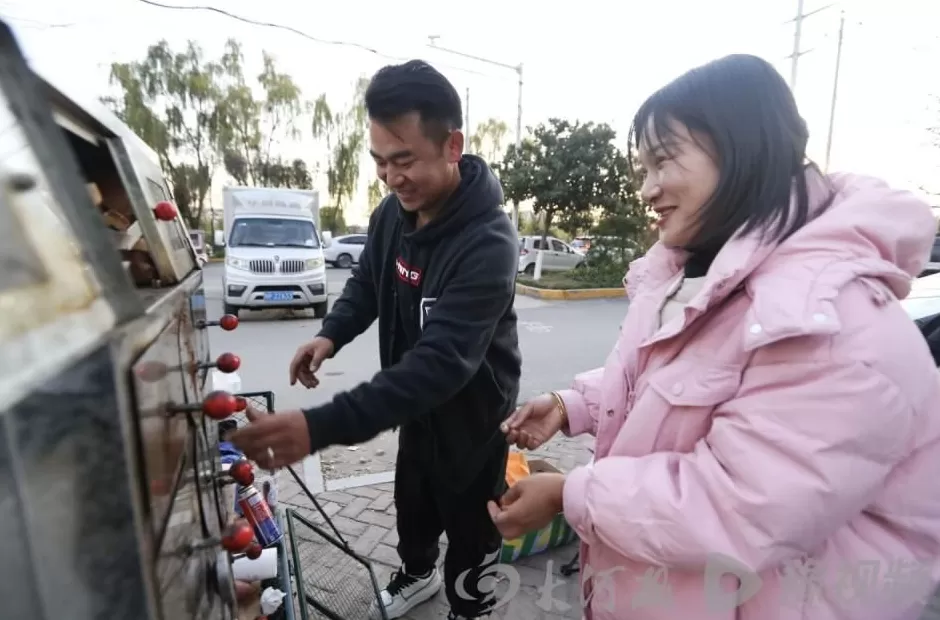 周口“红薯哥”救人后续：婉拒千元现金，网友争相买“好人牌”红薯-第5张图片-