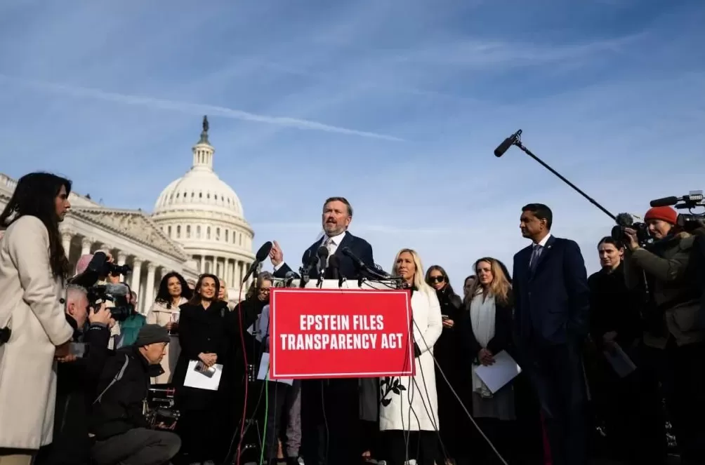 刘和平：爱泼斯坦档案公开在即，特朗普定会“宁死道友不死贫道”-第1张图片-