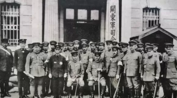 军国主义复辟,才是日本真正的“存亡危机事态”-第2张图片- 军国主义复辟,才是日本真正的“存亡危机事态”-第2张图片-