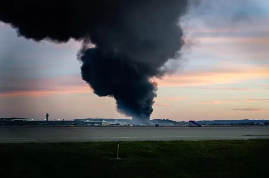 美国坠毁货机关键部件发现金属疲劳迹象-第1张图片-