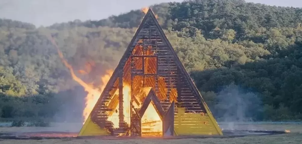 为什么日本高学历年轻人会信邪教？-第2张图片-