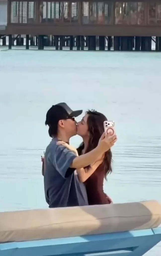 易梦玲称和胡彦斌海边视频是AI的：我也不知道怎么会这样，好好笑哦-第5张图片-