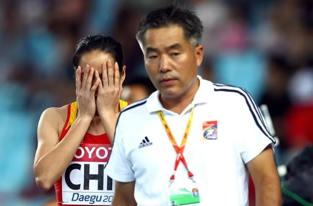 荣耀终章｜从打工妹到田径队大姐，爱笑的韦永丽写就一段传奇-第7张图片-