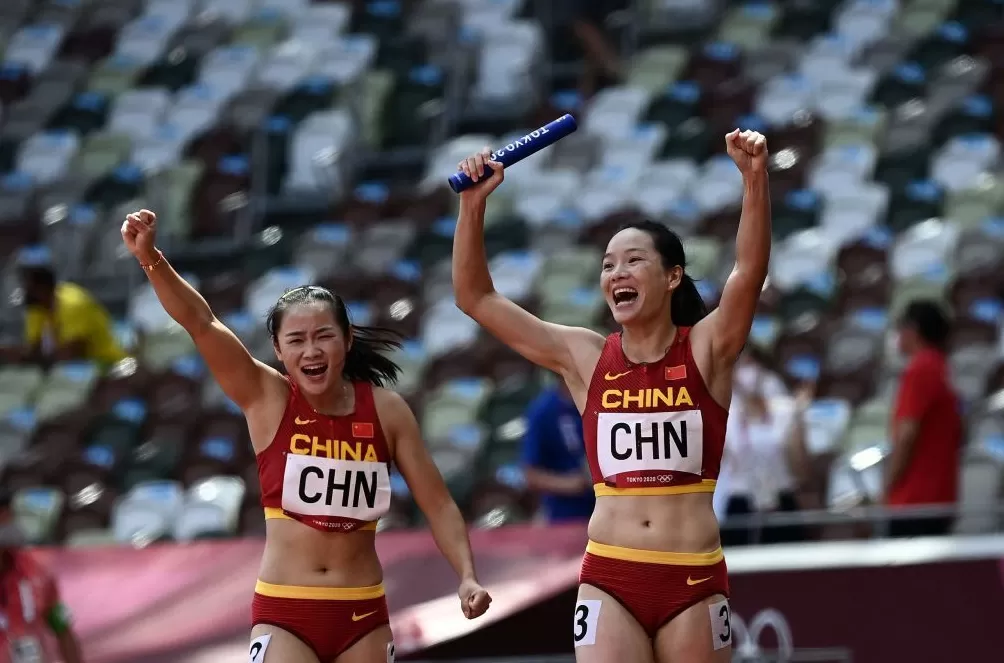 荣耀终章｜从打工妹到田径队大姐，爱笑的韦永丽写就一段传奇-第6张图片-