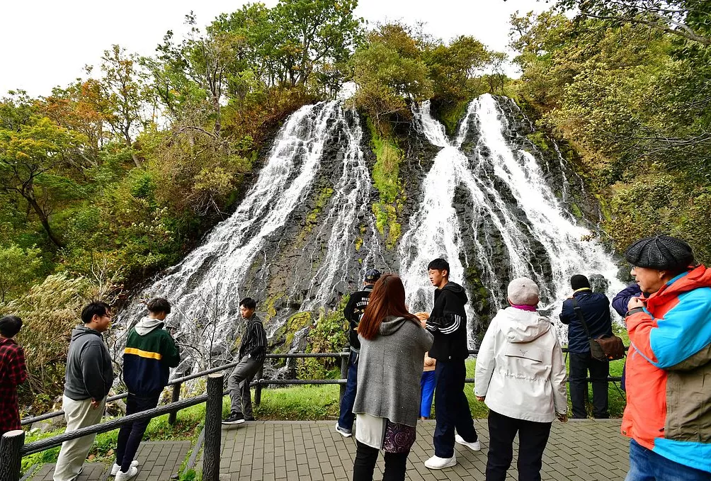 114亿美元代价！日本旅游业复苏势头恐被按下“暂停键”-第1张图片-