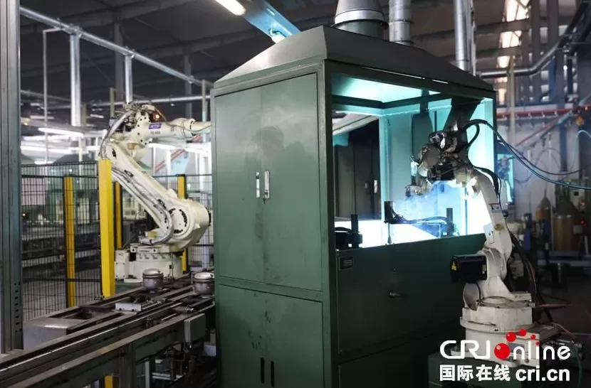 【2025打卡中国】商丘民权有多“冷”？外国网红在这里找到了一条百亿“热”链！-第3张图片-