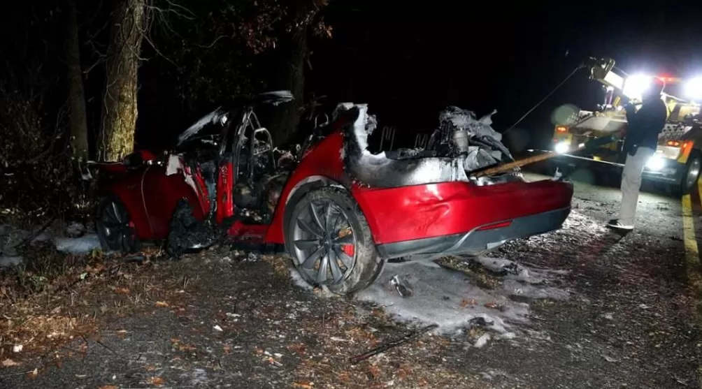 没门把手，没实体按键，反人类的汽车设计不想忍了-第2张图片-