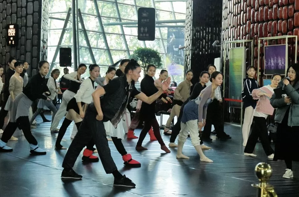 柏林爱乐刚走维也纳爱乐来了,三部交响曲开启德奥艺术之旅-第5张图片- 柏林爱乐刚走维也纳爱乐来了,三部交响曲开启德奥艺术之旅-第5张图片-