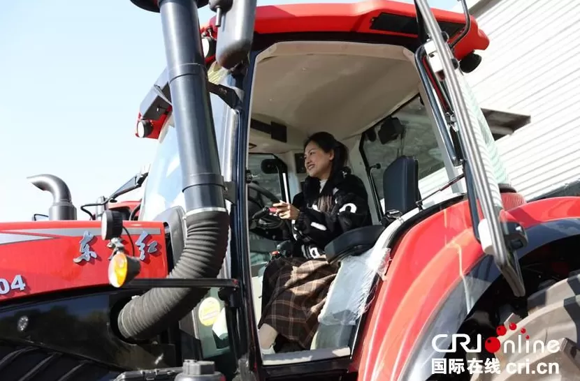 【2025打卡中国】泰国网红陈慕筠的洛阳奇缘：跨越千里的“心灵故乡”-第3张图片-