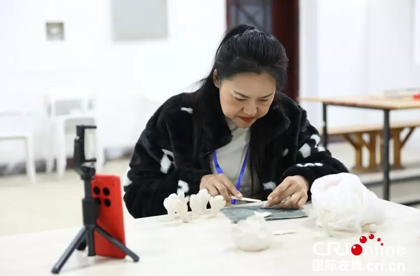 【2025打卡中国】泰国网红陈慕筠的洛阳奇缘：跨越千里的“心灵故乡”-第6张图片-