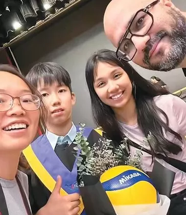 越来越多外籍人士在中国县域工作生活——扎根小城，他们这样选择（我在中国·行耕记）-第1张图片-