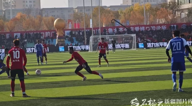 纯粹的热爱，写满阿图什绿茵场-第2张图片-