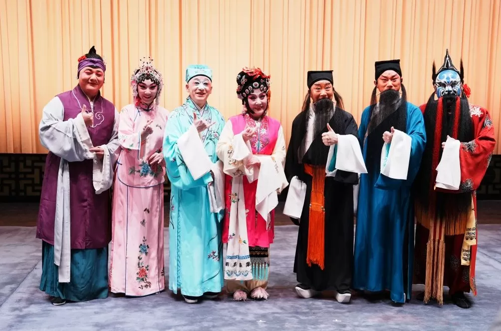 83岁梁谷音和77岁陈少云合璧《坐楼杀惜》,再现舞台佳话-第2张图片- 83岁梁谷音和77岁陈少云合璧《坐楼杀惜》,再现舞台佳话-第2张图片-