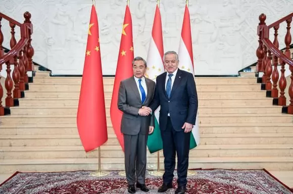 王毅:绝不允许日本军国主义死灰复燃-第1张图片- 王毅:绝不允许日本军国主义死灰复燃-第1张图片-