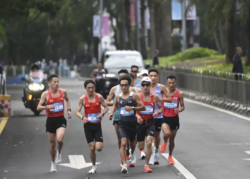 言短意长｜冠军何杰回乡-第1张图片-