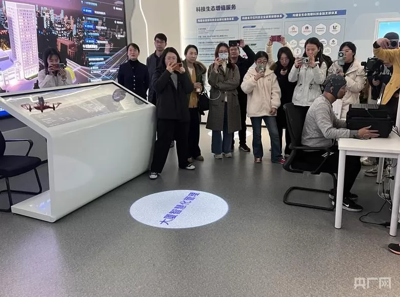 青春华章丨新质生产力在科创沃土上“拔节生长”-第1张图片-