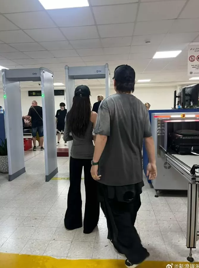 胡彦斌工作室声明：否认存在私生子；此前他与易梦玲恋情频上热搜-第7张图片-