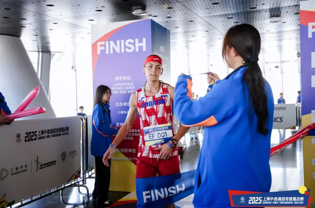 用脚步丈量中国第一高楼，这项赛事正在打造行业新标杆-第2张图片-