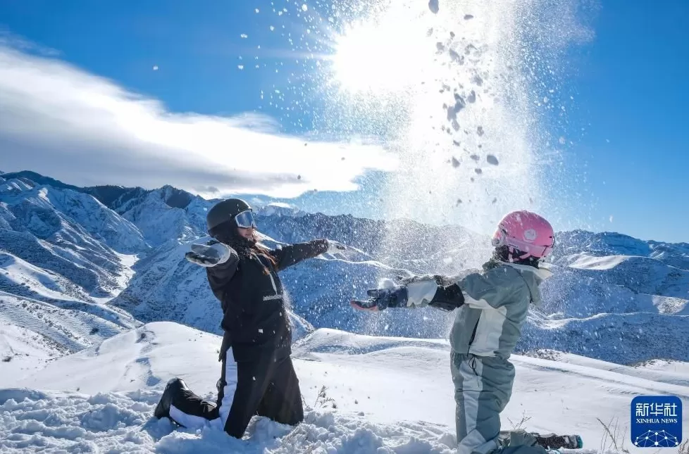 时光相册丨新雪季开启！影像见证中国滑雪“华丽转身”-第11张图片-