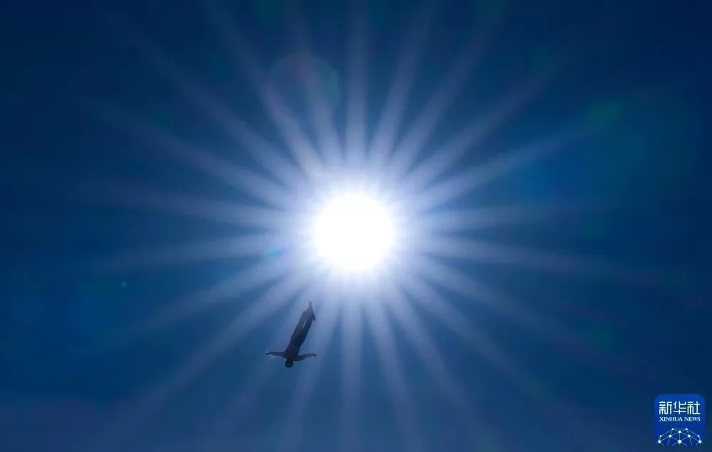 时光相册丨新雪季开启！影像见证中国滑雪“华丽转身”-第24张图片-