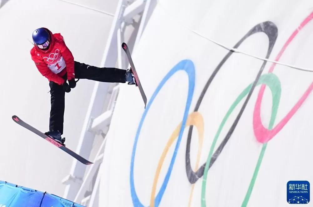 时光相册丨新雪季开启！影像见证中国滑雪“华丽转身”-第23张图片-