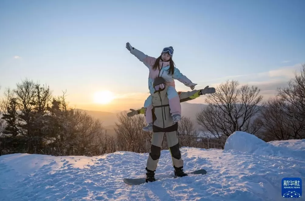 时光相册丨新雪季开启！影像见证中国滑雪“华丽转身”-第30张图片-