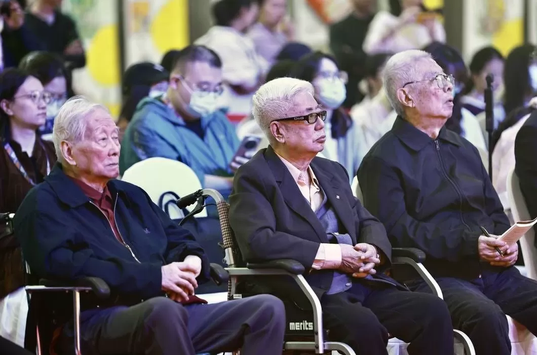 著名作家、《战争和人》作者王火在成都逝世，享年103岁-第9张图片-