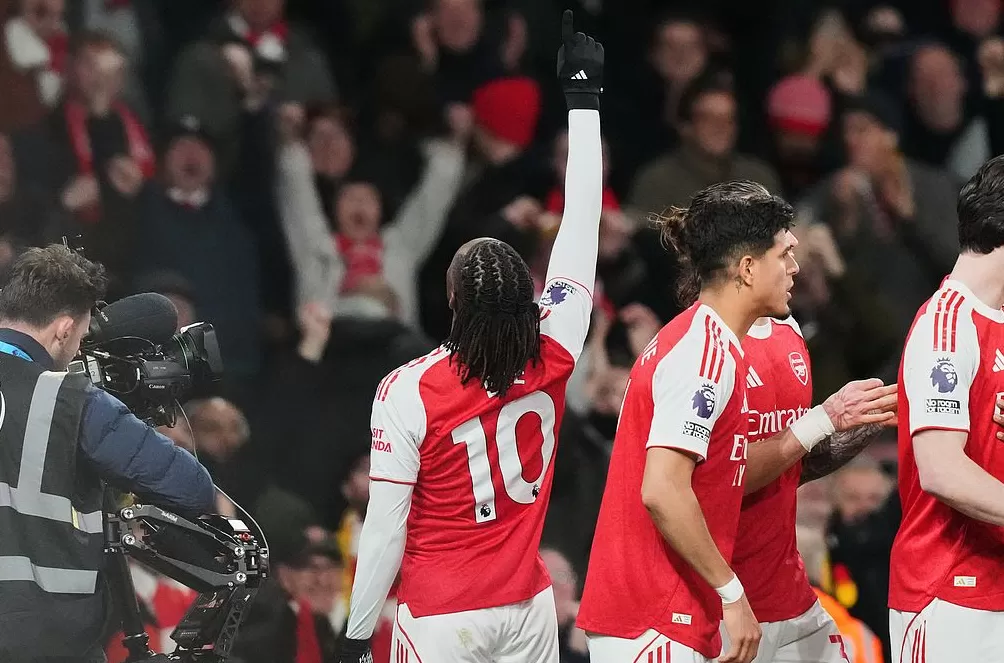 体坛联播｜阿森纳4比1大胜热刺，梅罗双双上演精彩进球-第1张图片-