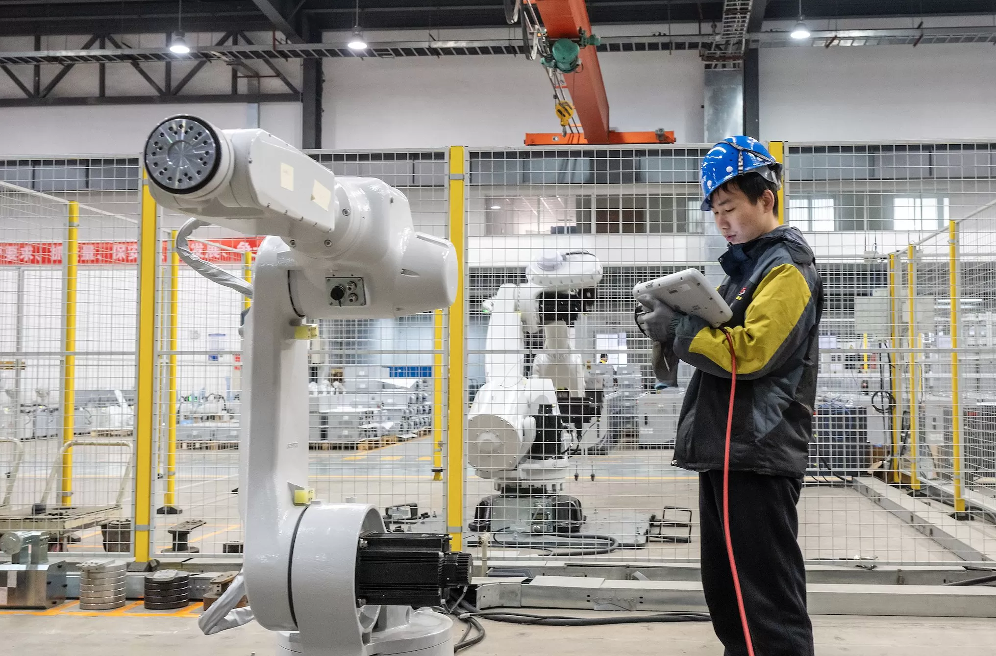 工业机器人销售收入增超四成！增值税发票数据折射高技术制造业强劲动能-第1张图片-