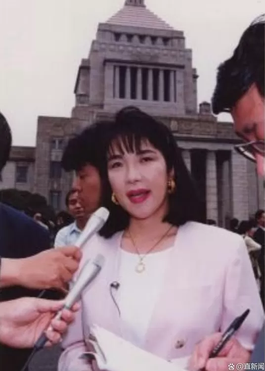 高市的“新衣”-第1张图片-