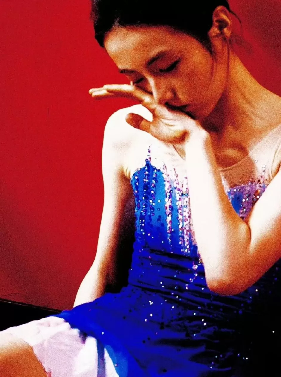 张子枫文淇刘浩存李庚希赵今麦——十字路口的00花-第2张图片-