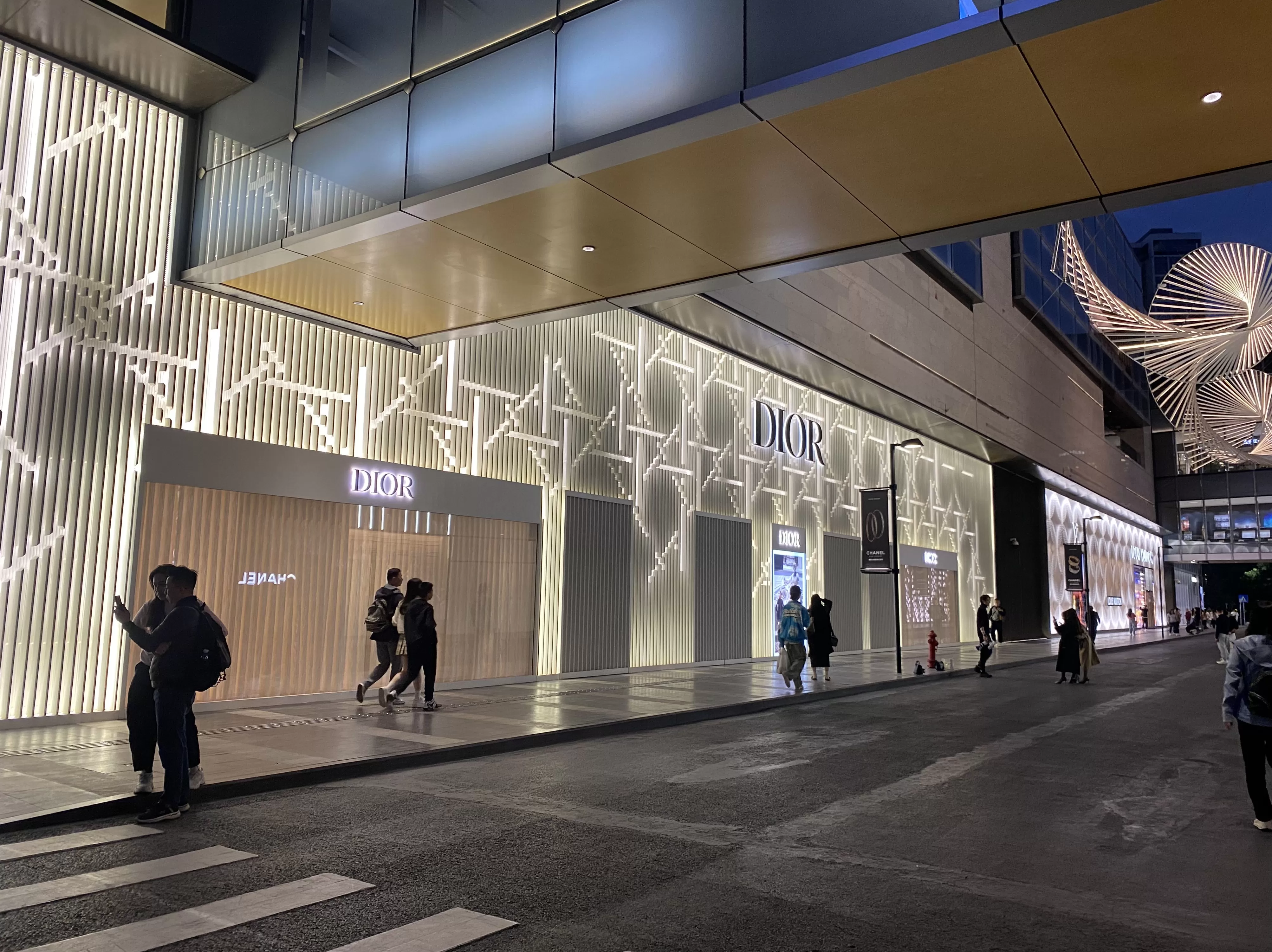 中国奢侈品市场出现复苏微光-第3张图片-